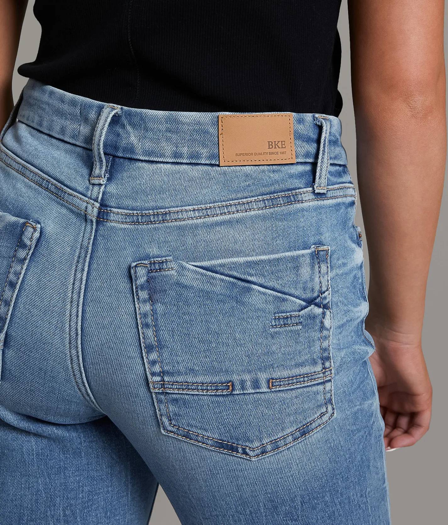 Shorts | BKE Gabby Bermuda Stretch Cuffed Short Kilgore 2