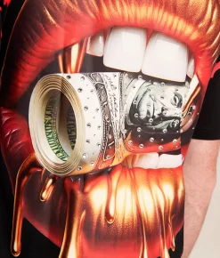 Tops|Graphic T-Shirts | FLY by Popularity Golden Lips Oversized T-Shirt Black
