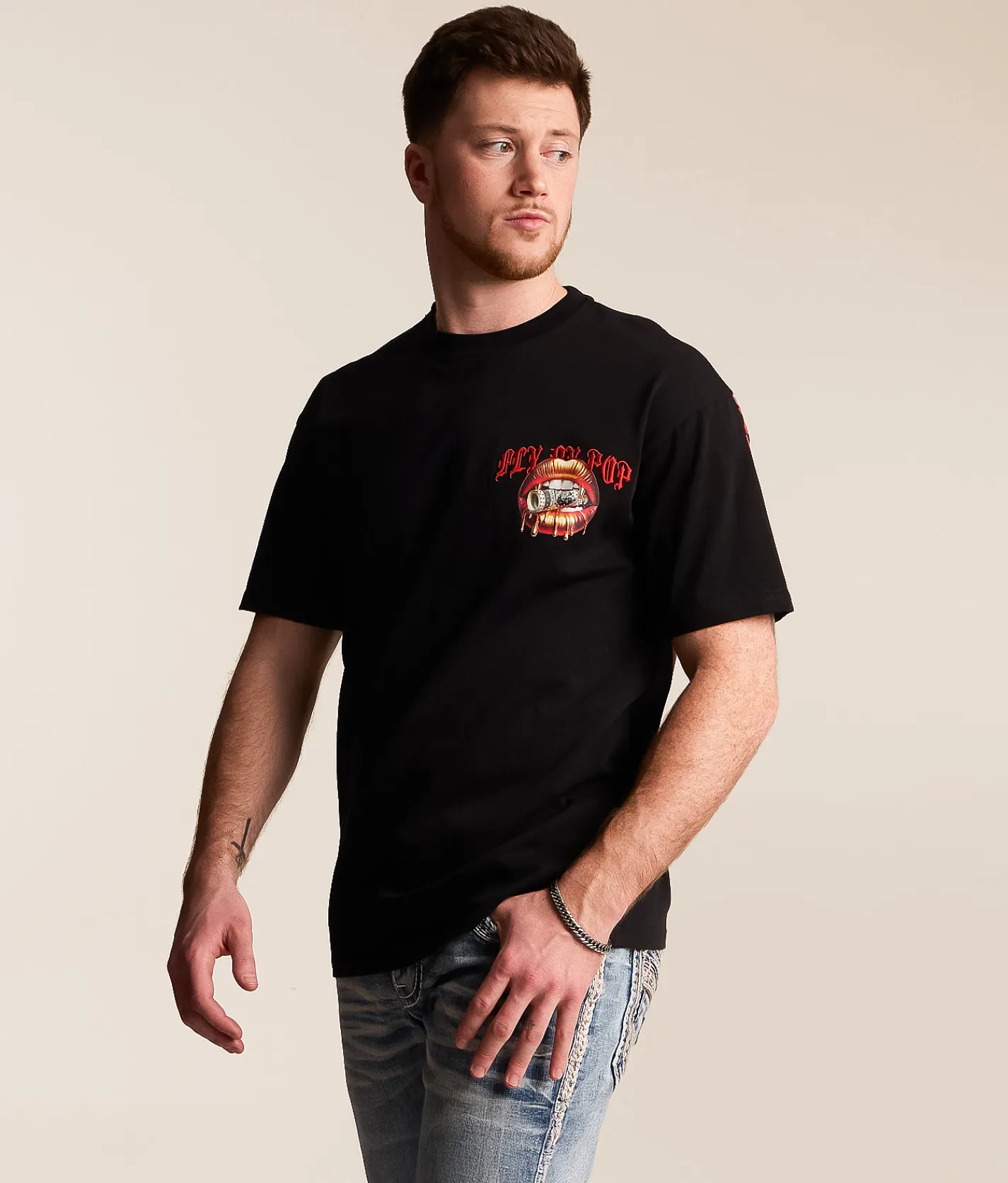 Tops|Graphic T-Shirts | FLY by Popularity Golden Lips Oversized T-Shirt Black