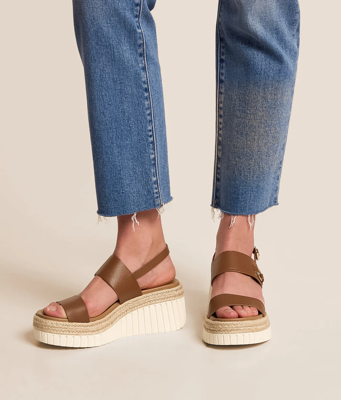 Mia Gweneth Wedge Sandal Tan New