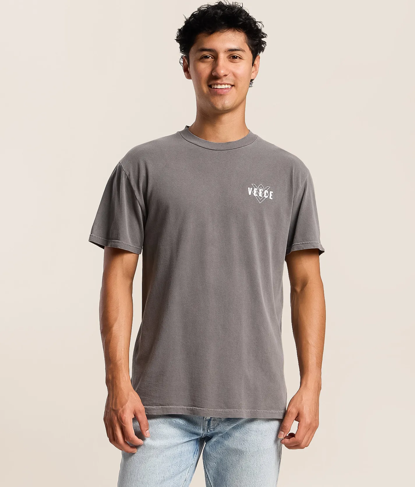 Tops|Graphic T-Shirts | Veece Hairline T-Shirt Storm Grey Pigment Dye