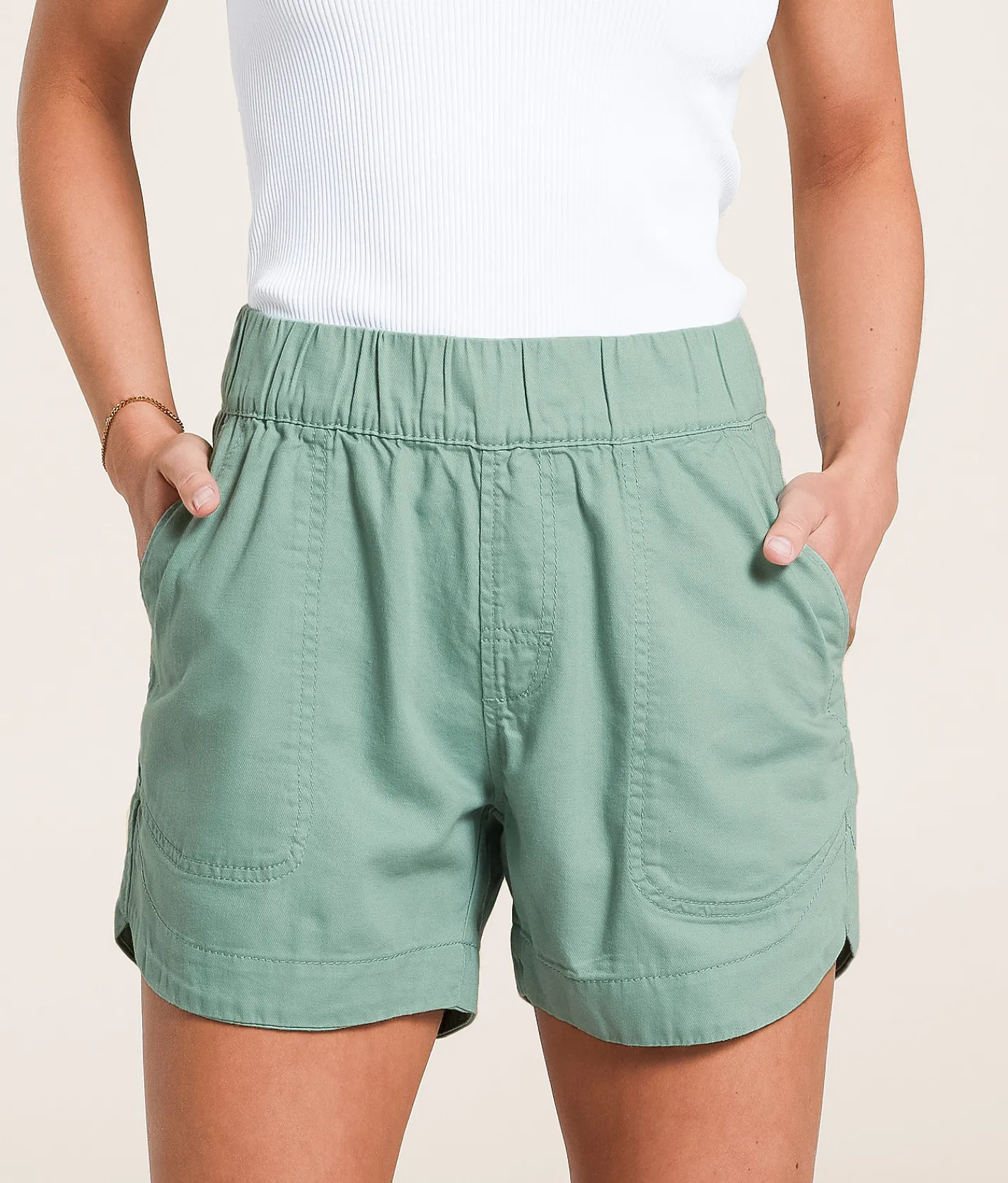 LIV Outdoor Harper Twill Short Iceberg Green New