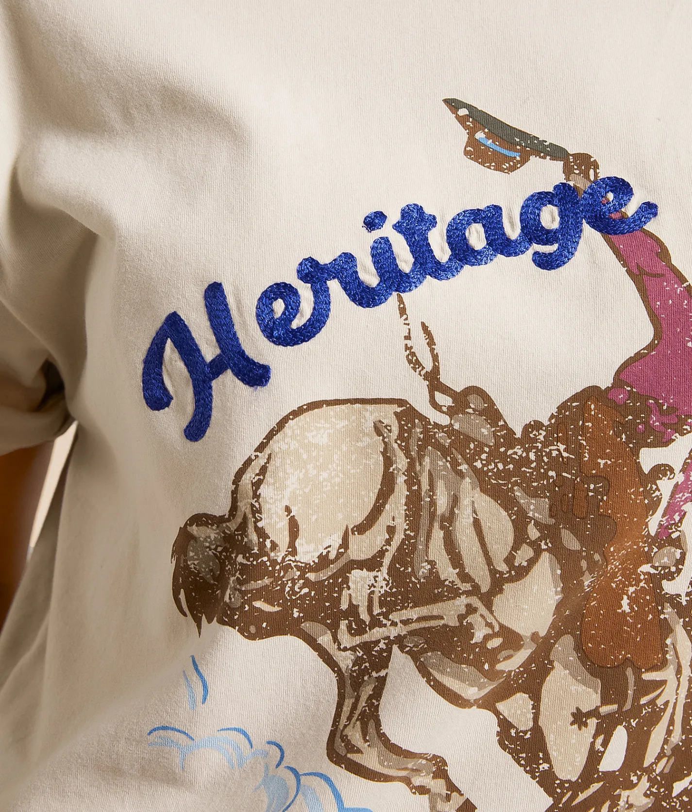 Ariat Heritage Boyfriend T-Shirt Ancient Scroll