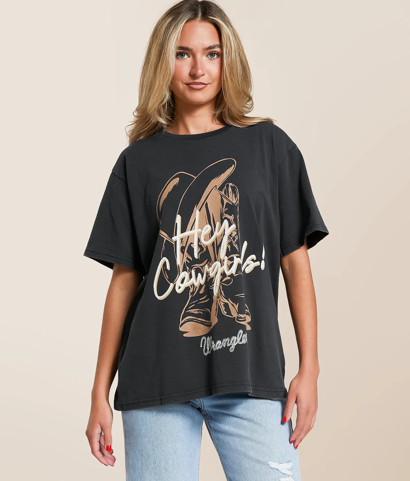 Wrangler® Hey Cowgirl Oversized T-Shirt Black Beauty Acid Wash Online