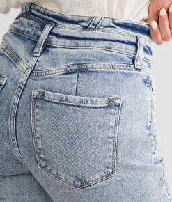 Jeans|Bottoms | KanCan Signature High Rise Cropped Straight Stretch Jean Lindsey