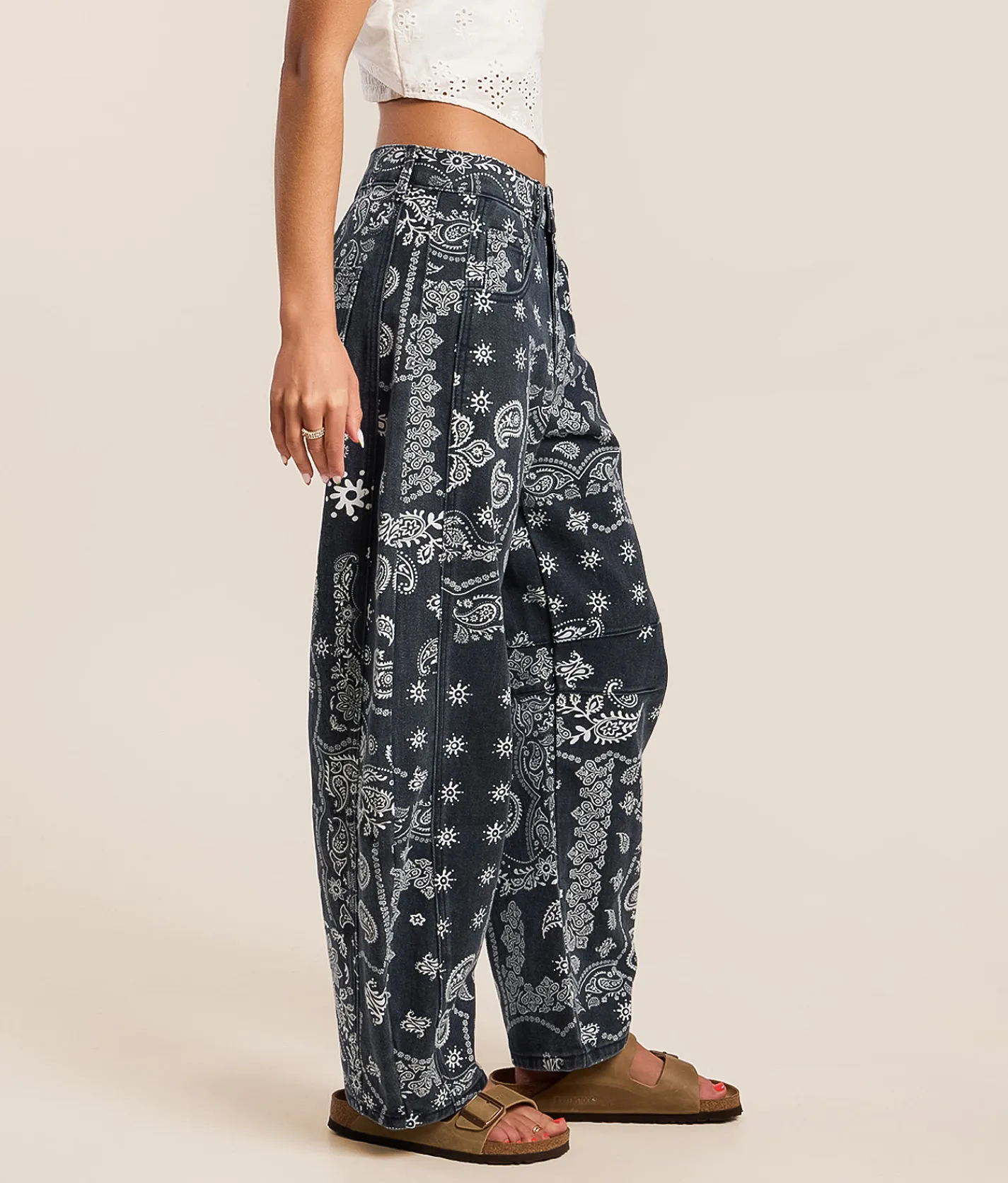 Veveret High Rise Paisley Barrel Jean Navy Hot