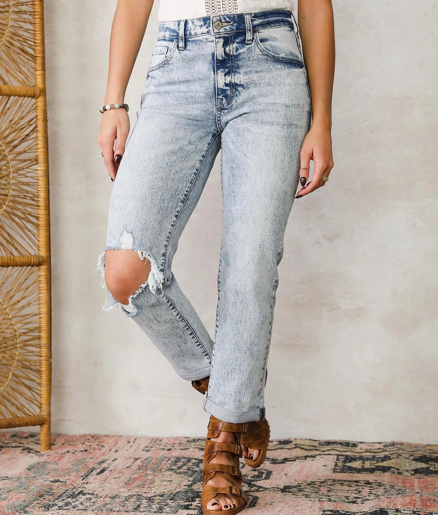 KanCan Signature High Rise Relaxed Stretch Jean Mina Discount