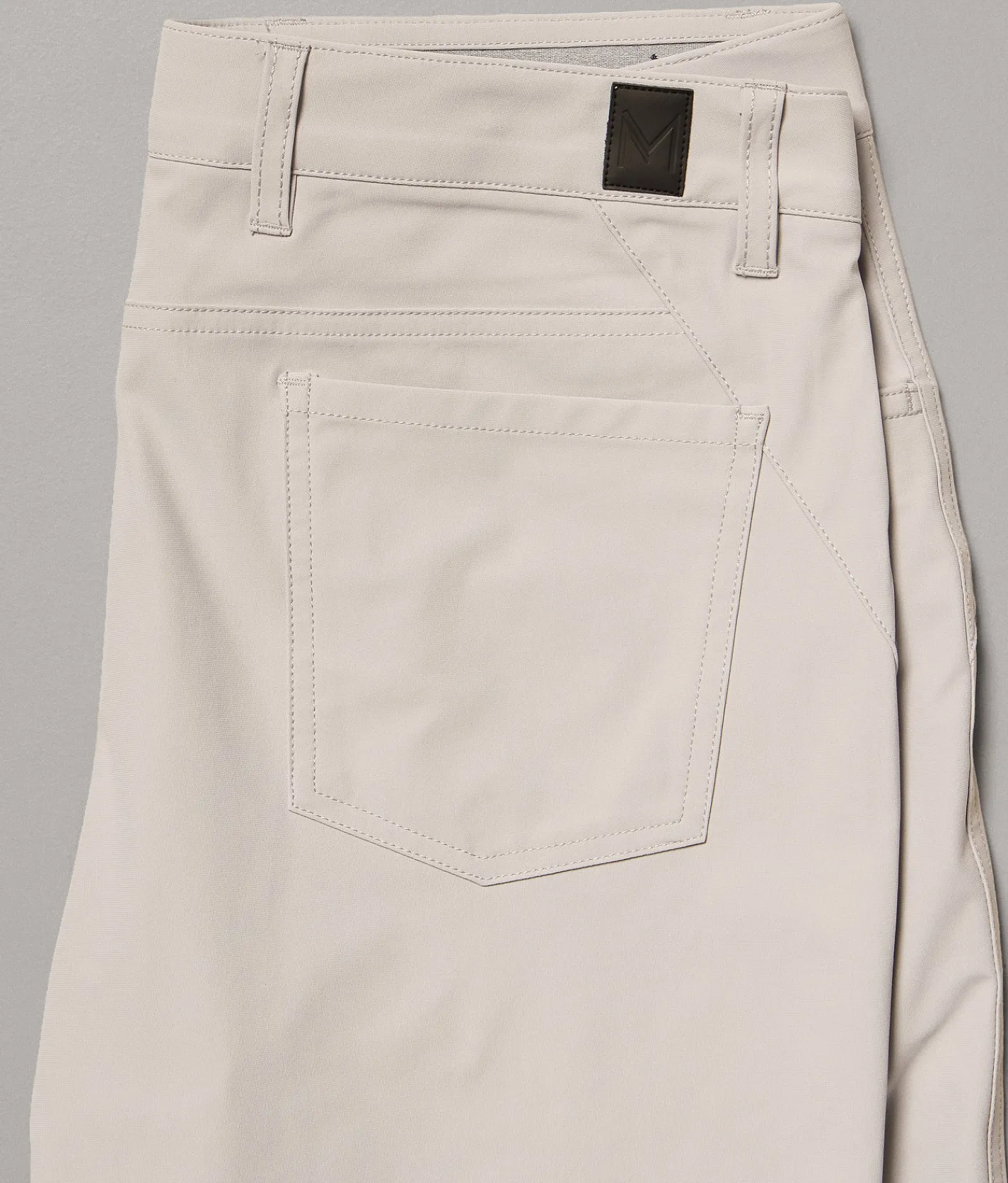 Maven Co-op Hook Performance Stretch Short Light Grey New
