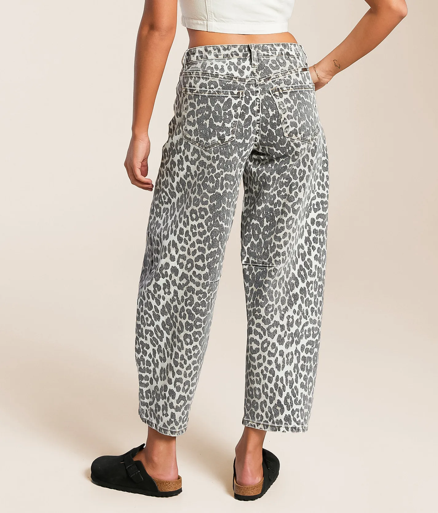 KanCan Horseshoe Cheetah Print Stretch Jean Beige Hot