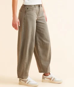KanCan Signature Horseshoe Stretch Jean Dark Tan Hot