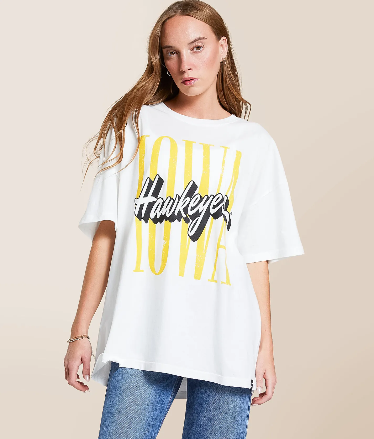 Gameday SOCIAL® Iowa Hawkeyes Oversized T-Shirt White Hot
