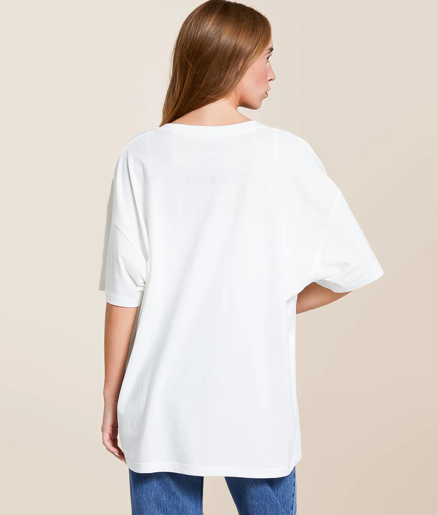 Gameday SOCIAL® Iowa Hawkeyes Oversized T-Shirt White Hot