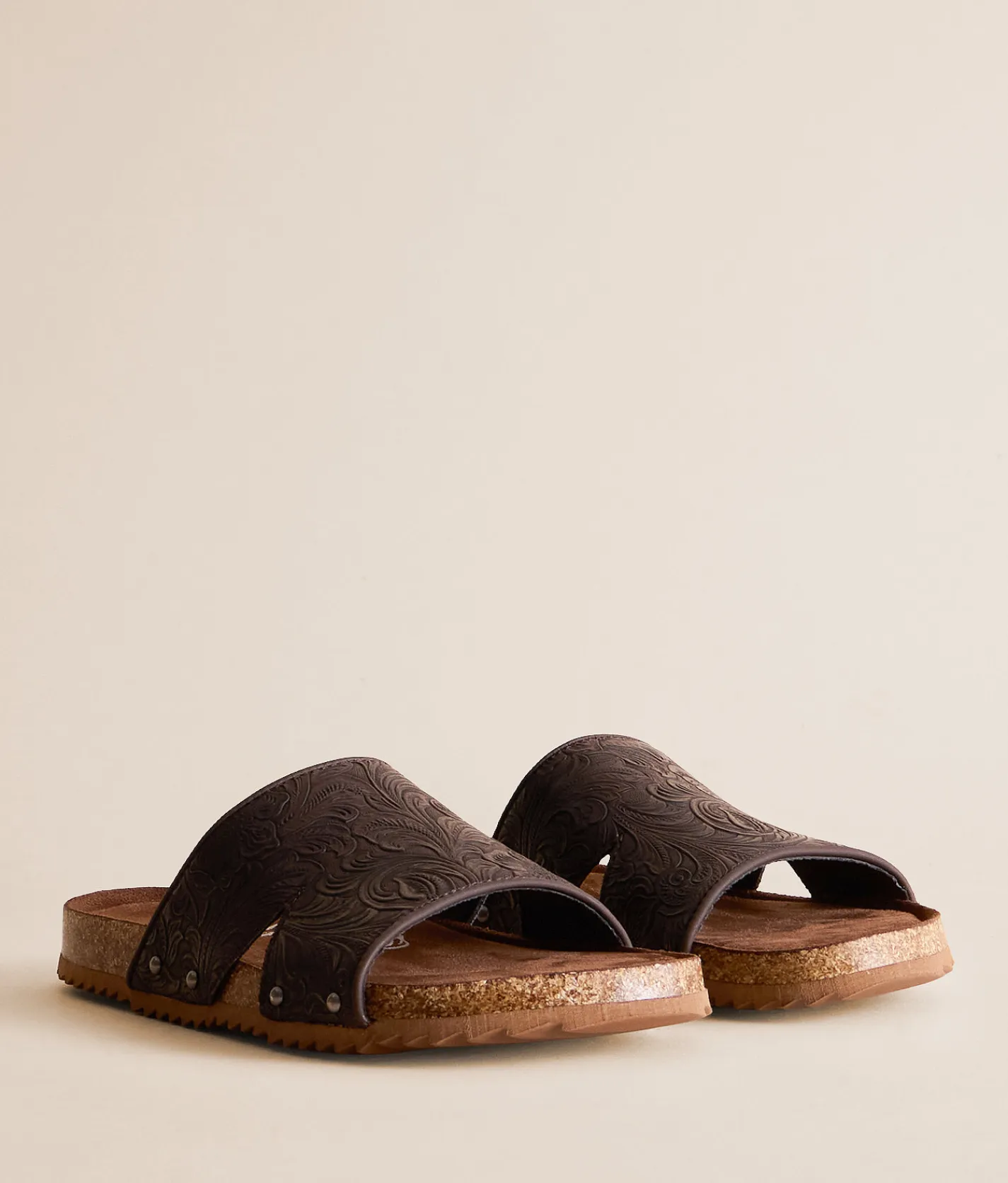 Very G Jordyn Tooled Sandal Chocolate