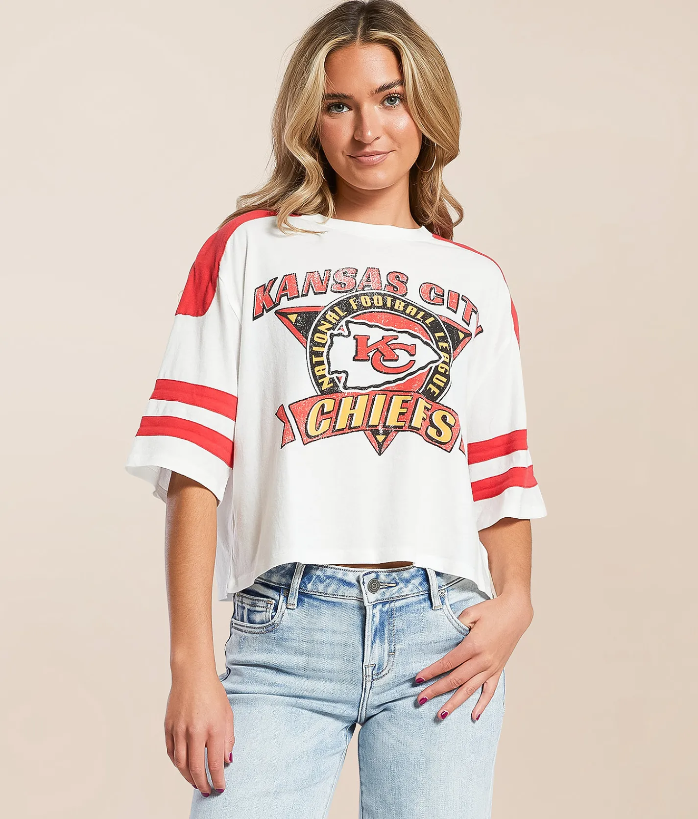 Tops | Junkfood Kansas City Chiefs Cropped T-Shirt Vintage White Licorice