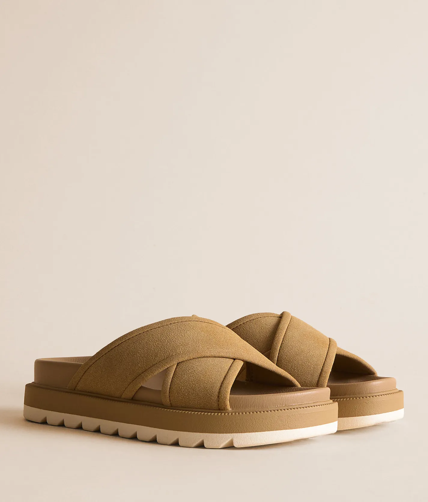 Shoes | Mia Katalin al Sand