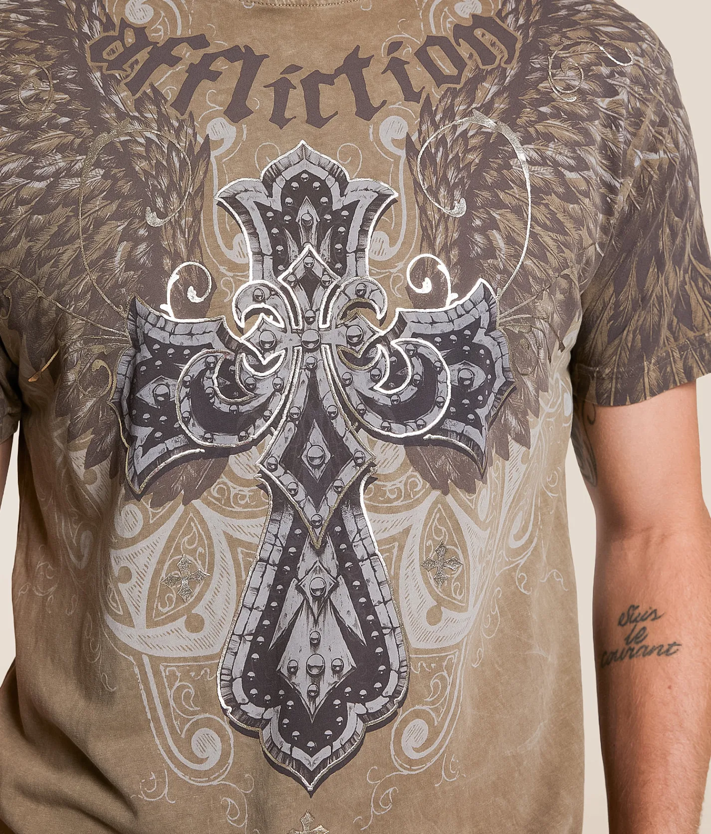Affliction Kingdom T-Shirt Timberwolf Lava Wash Best