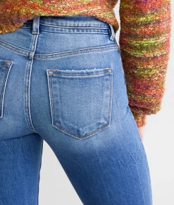 KanCan Signature Kurvy Mid-Rise Straight Stretch Jean Isla Clearance