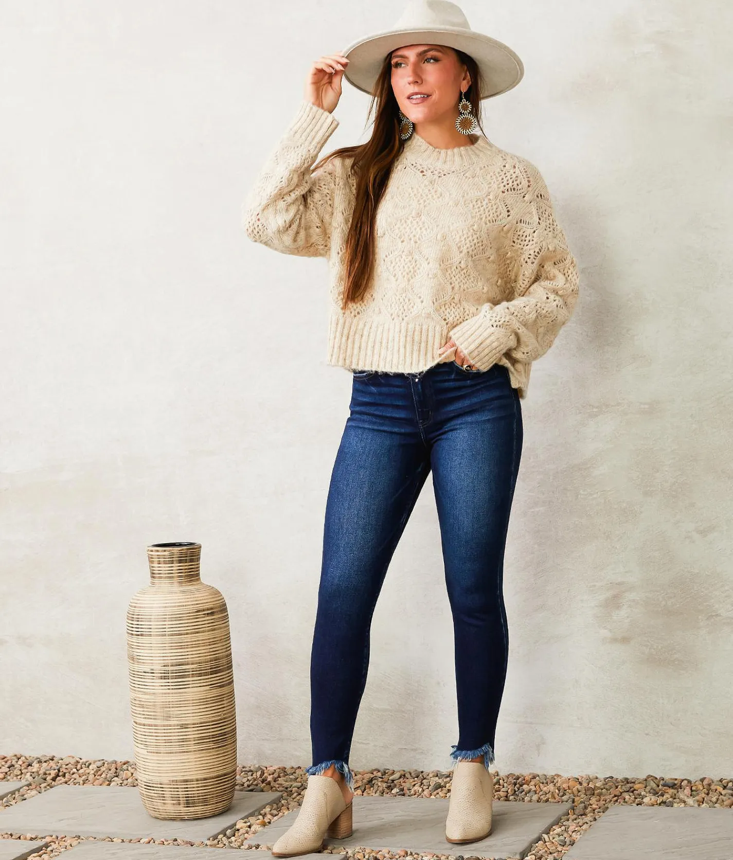 KanCan Signature Kurvy Ultra High Rise Ankle Jean Paris