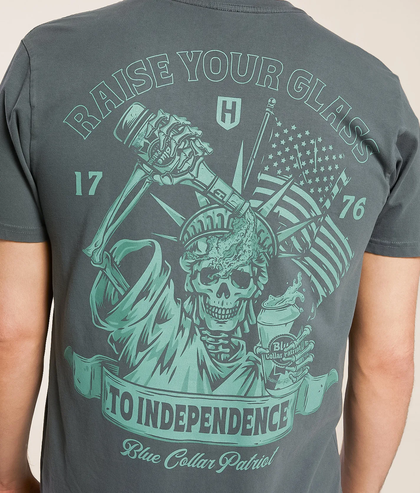 Howitzer Lady Liberty T-Shirt Turbulence Sale