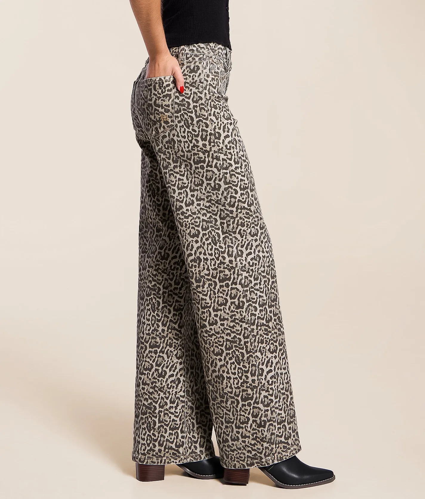 Miss Me Leopard Print High Rise Wide Leg Stretch Jean Beige Leopard Outlet