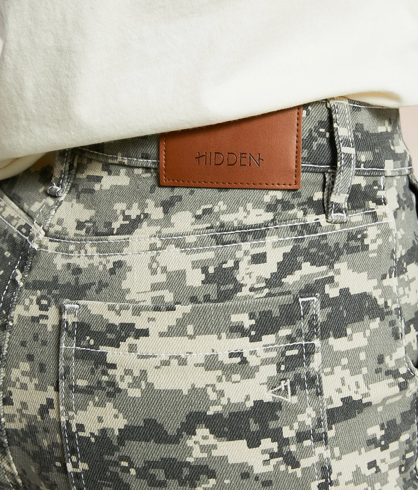 HIDDEN Logan Dad Digi Camo Stretch Jean Digital Camo Clearance