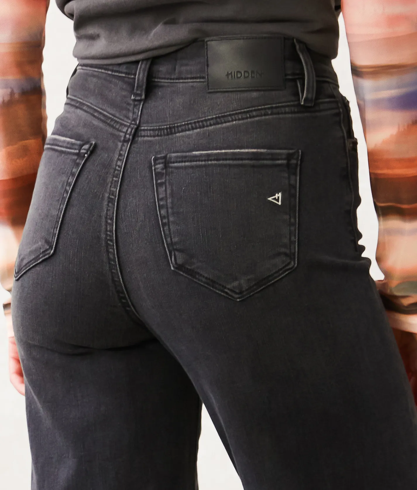 HIDDEN Logan Dad Stretch Jean Black Best