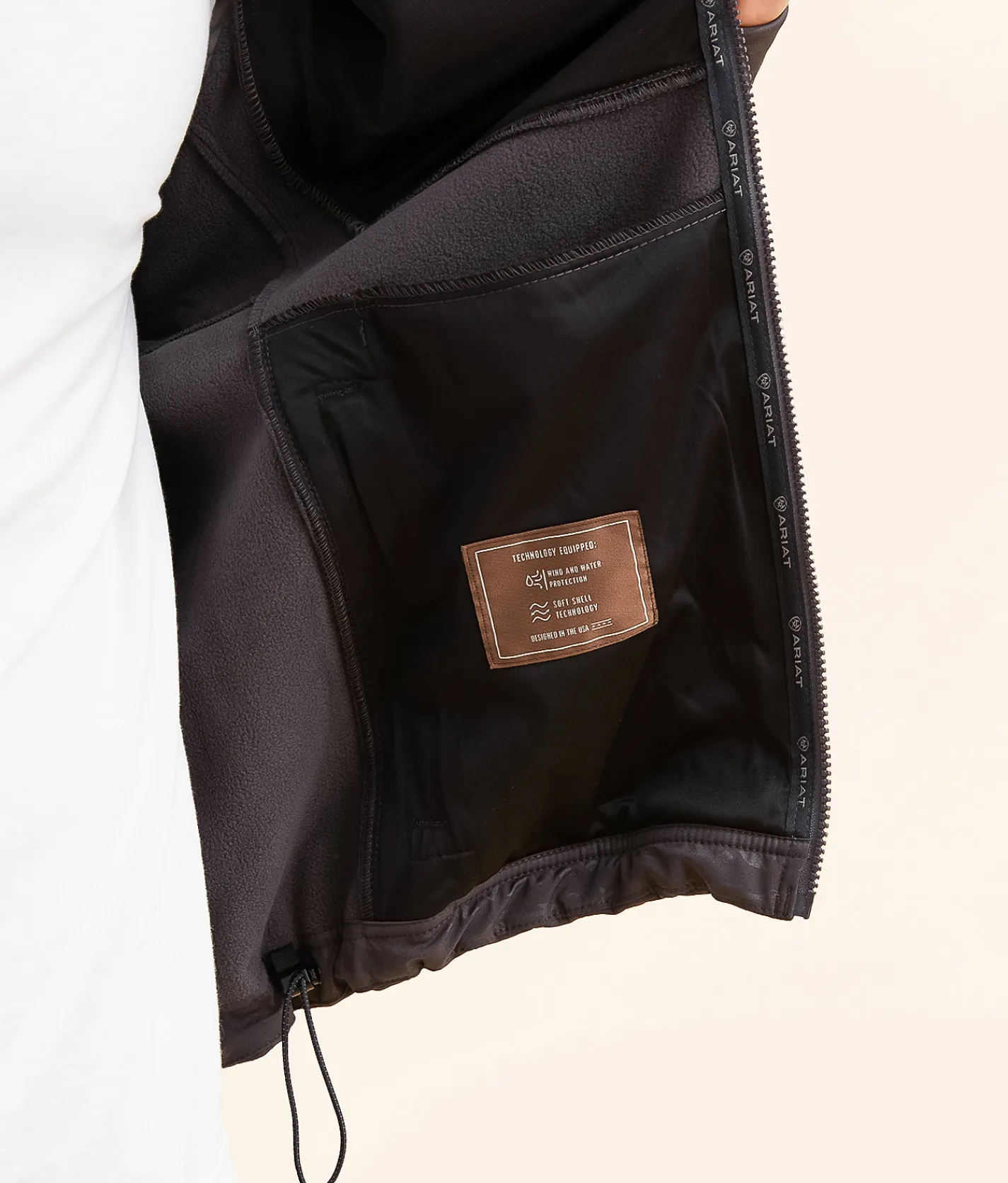 Ariat Logo 2.0 Softshell Jacket Phantom Emboss Outlet