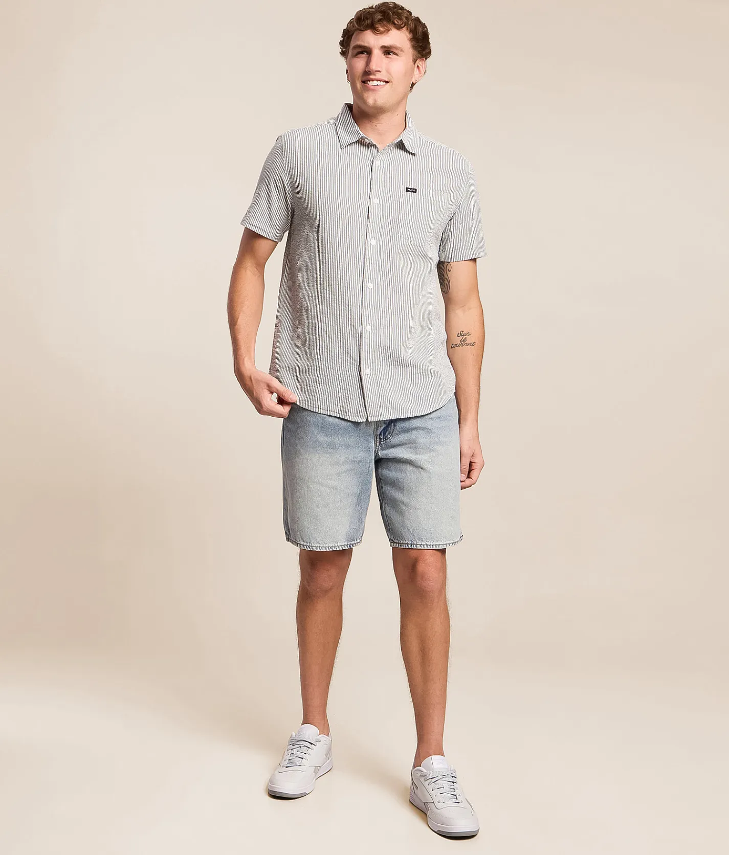 Levi's® 468 Loose Short Light Work Out