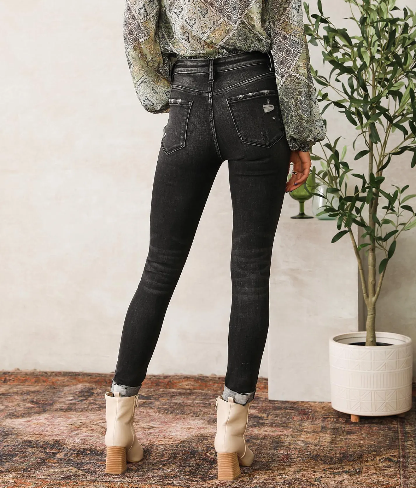Bridge by GLY Mid-Rise Ankle Skinny Jean Stable Hot