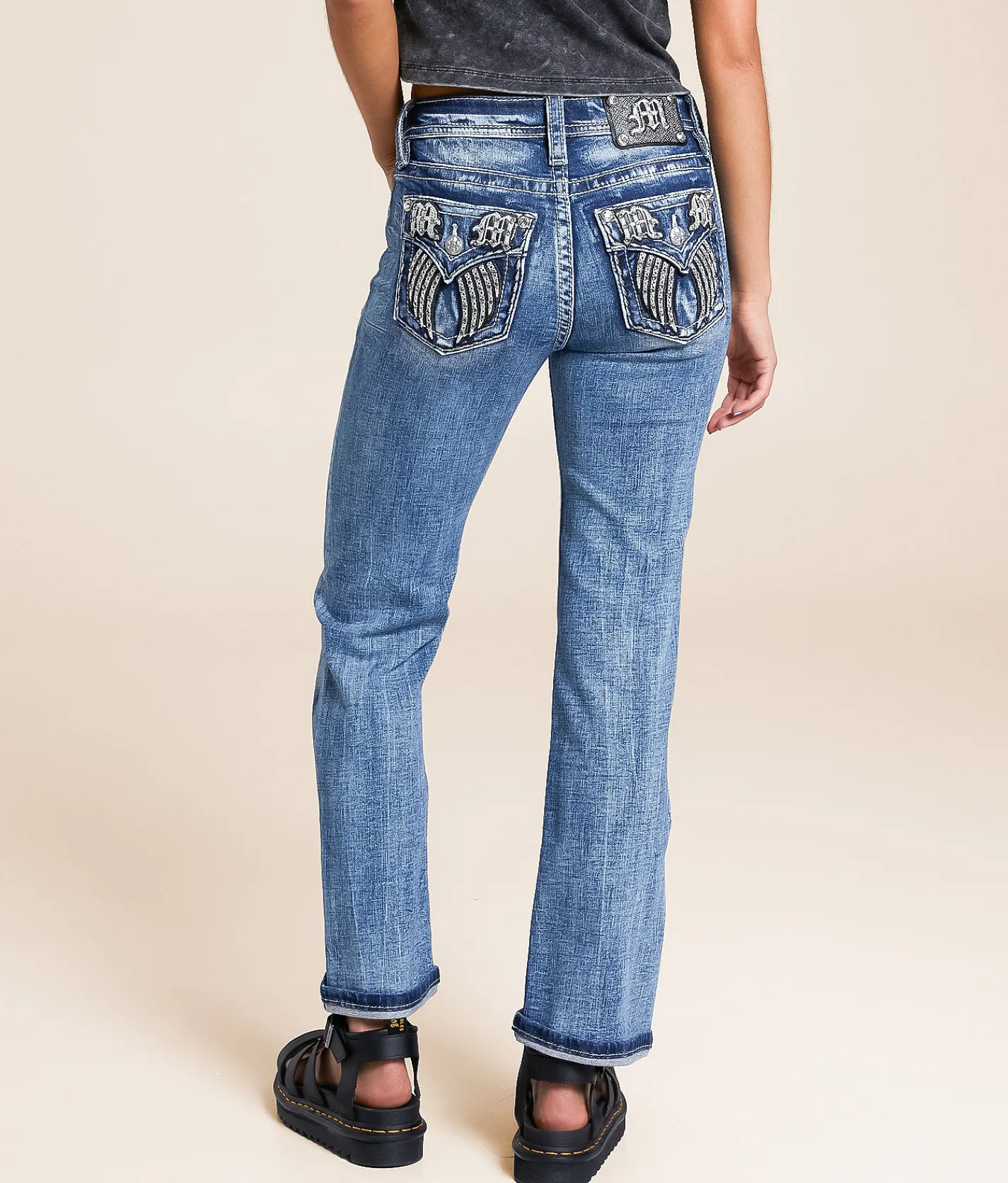 Miss Me Mid-Rise Cropped Straight Stretch Jean M819 Hot