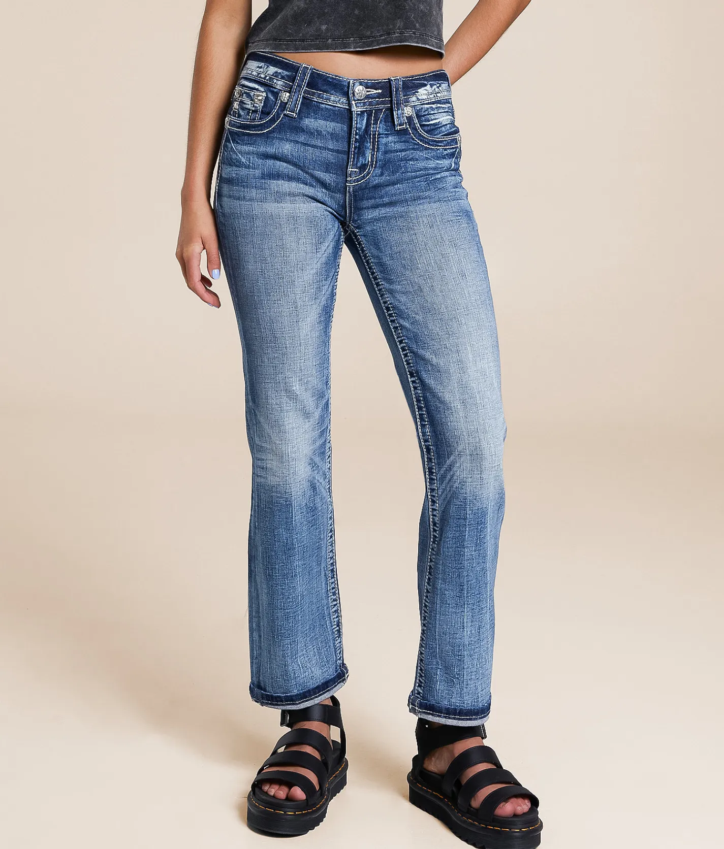 Miss Me Mid-Rise Cropped Straight Stretch Jean M819 Hot