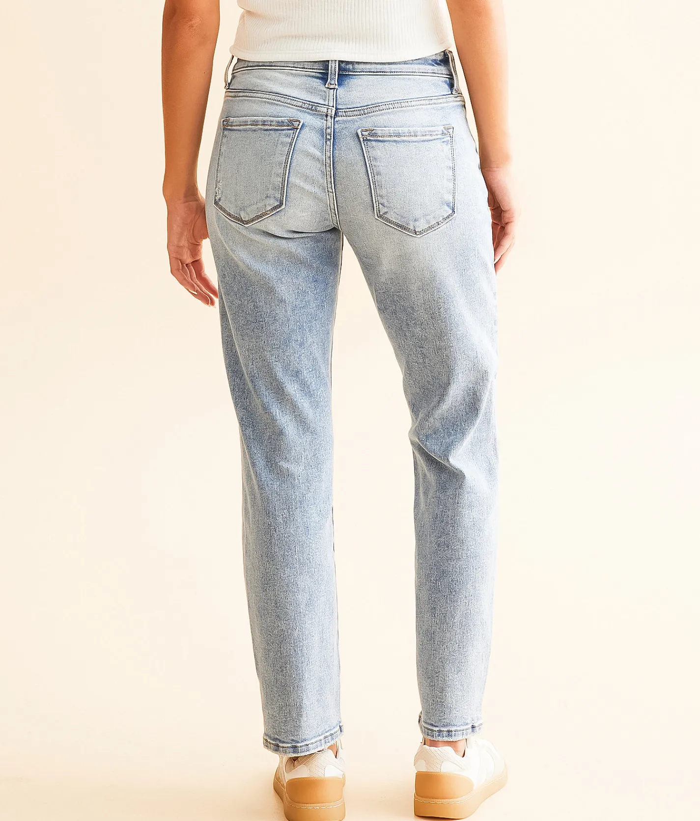 KanCan Signature Mid-Rise Relaxed Stretch Jean Sydnee