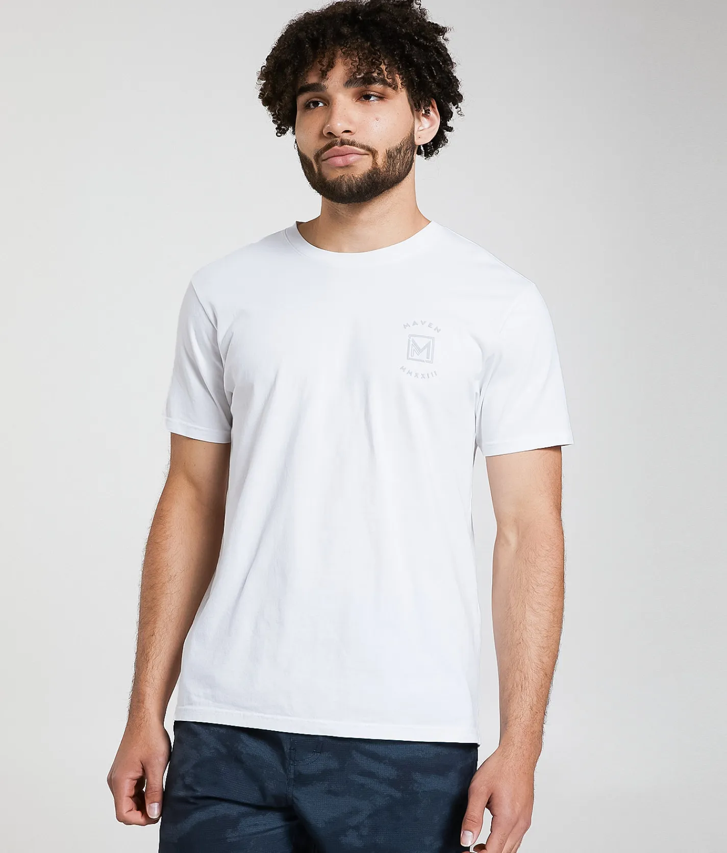Maven Co-op Mirror Dimly T-Shirt White Sale