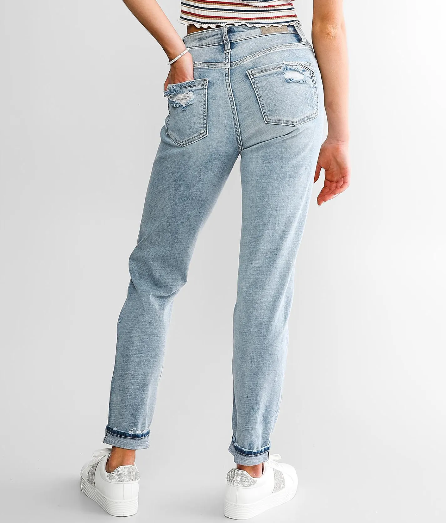 Jeans|Bottoms | Buckle Black Mom Jean Wellesley 2