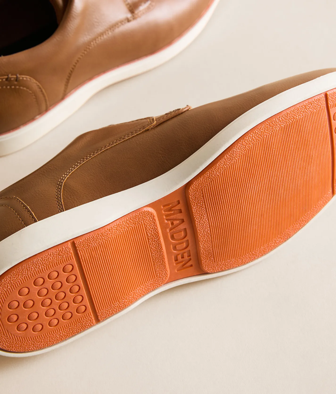 Steve Madden Nehemeiah Shoe Tan Hot
