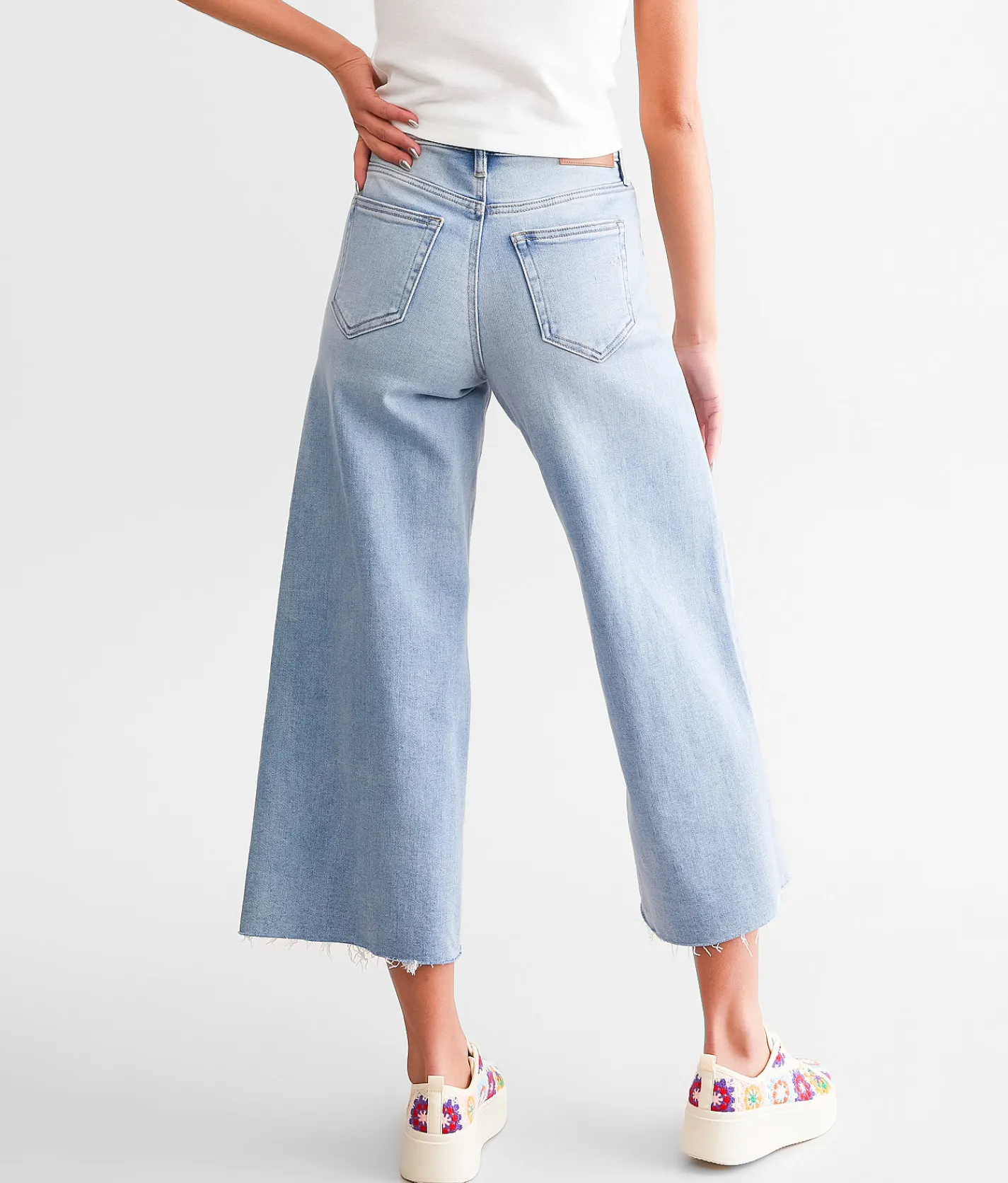 HIDDEN Nori Cropped Wide Leg Jean Light Best