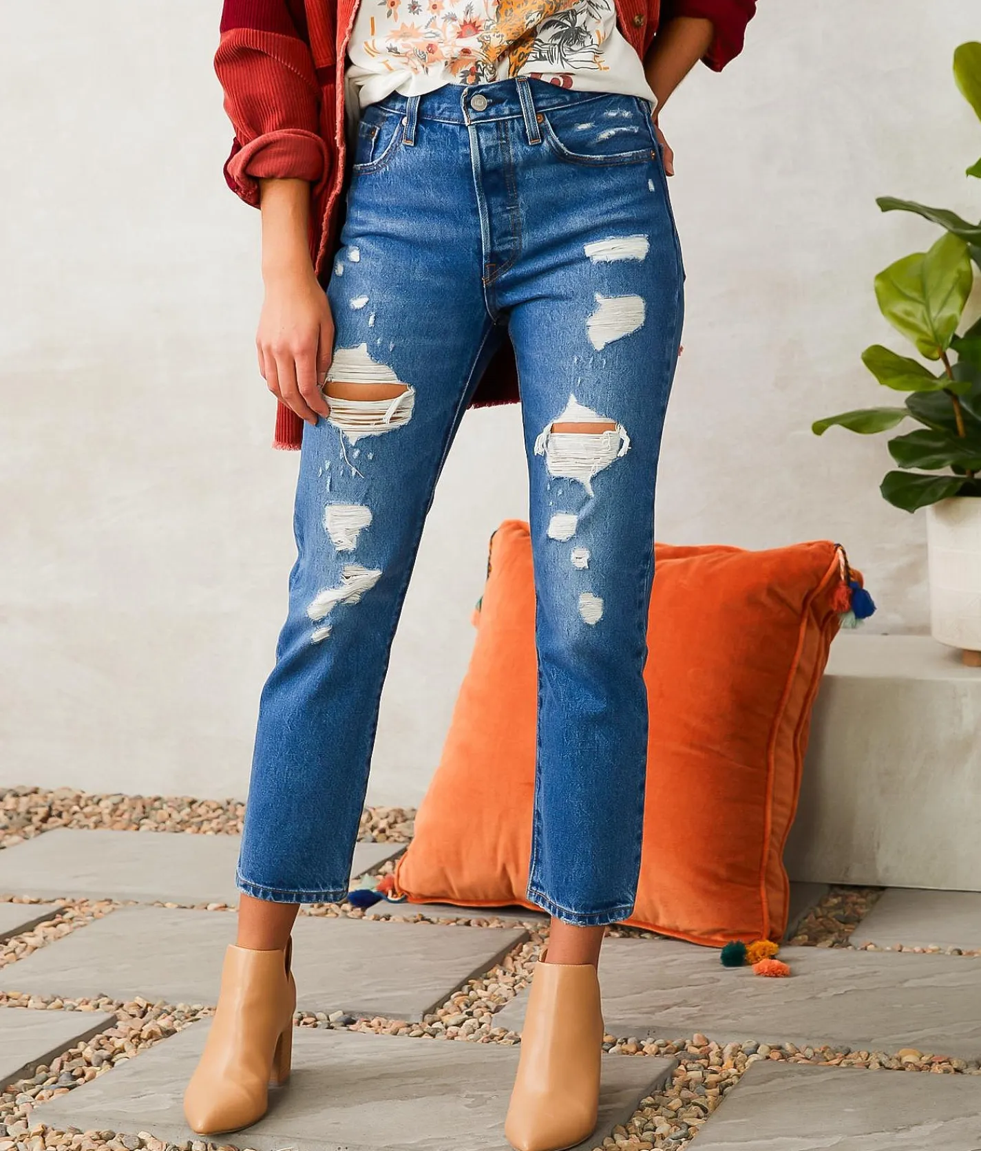 Levi's® 501 Original Cropped Jean Oxnard Boundary Breaker Discount