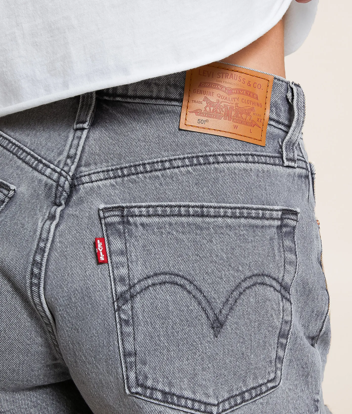 Levi's® 501 Original Short Hit The Road BB Outlet