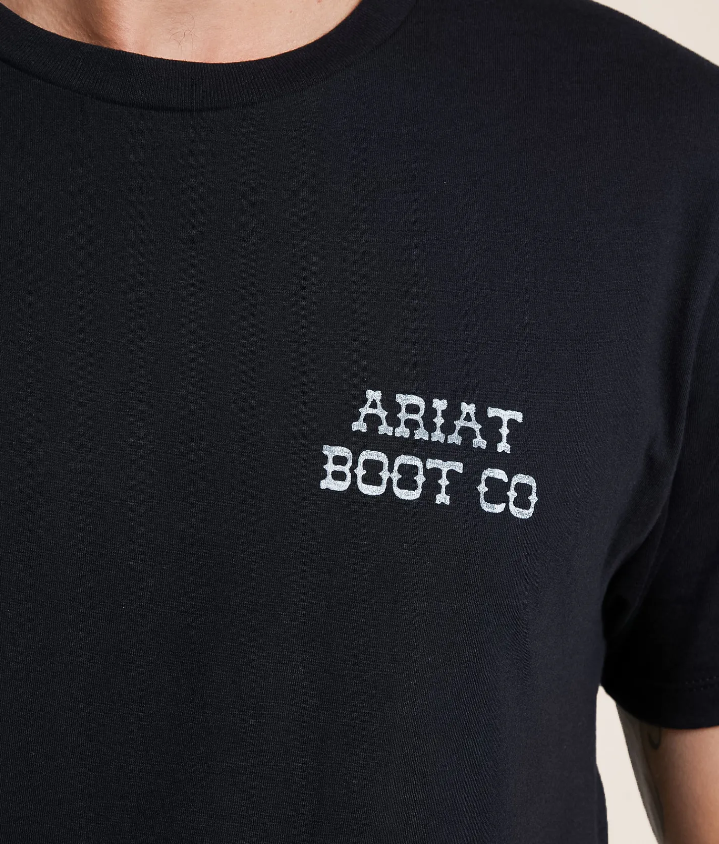 Tops|Graphic T-Shirts | Ariat Outlaw Country T-Shirt Black