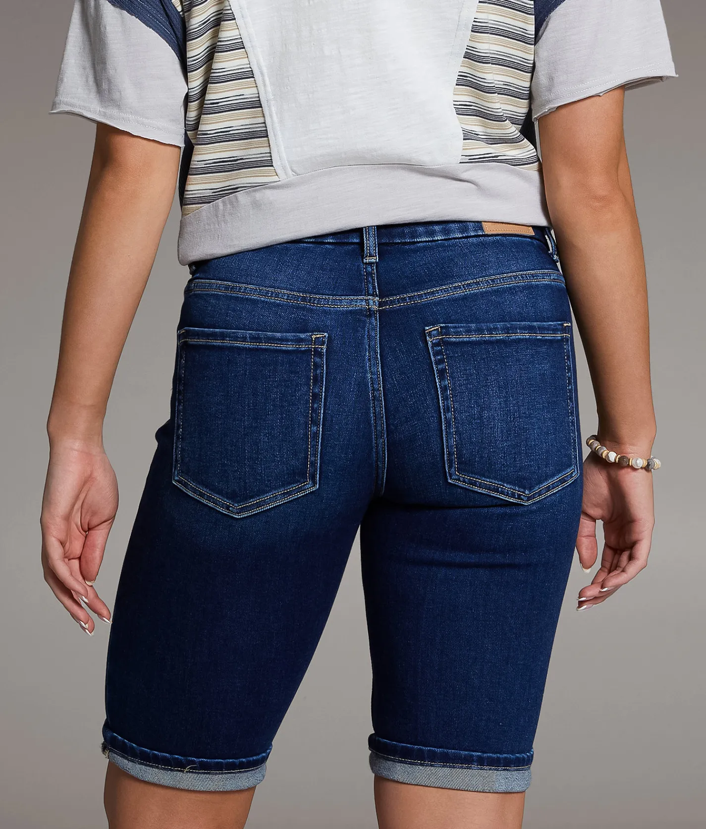 BKE Payton Bermuda Stretch Cuffed Short Folmer 3