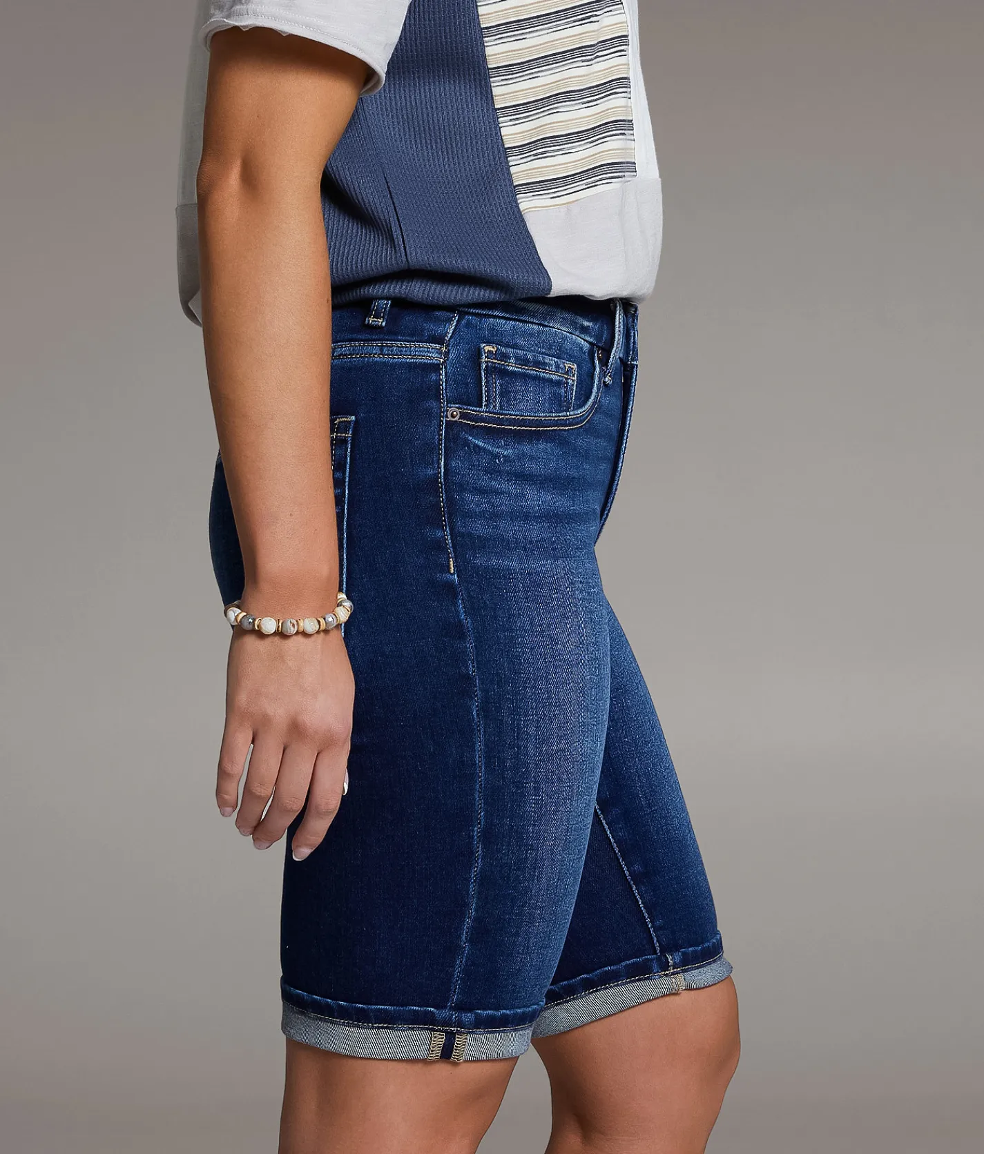 BKE Payton Bermuda Stretch Cuffed Short Folmer 3
