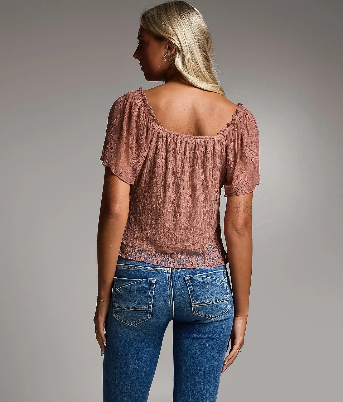 BKE Pieced Lace Hanky Top Burlwood