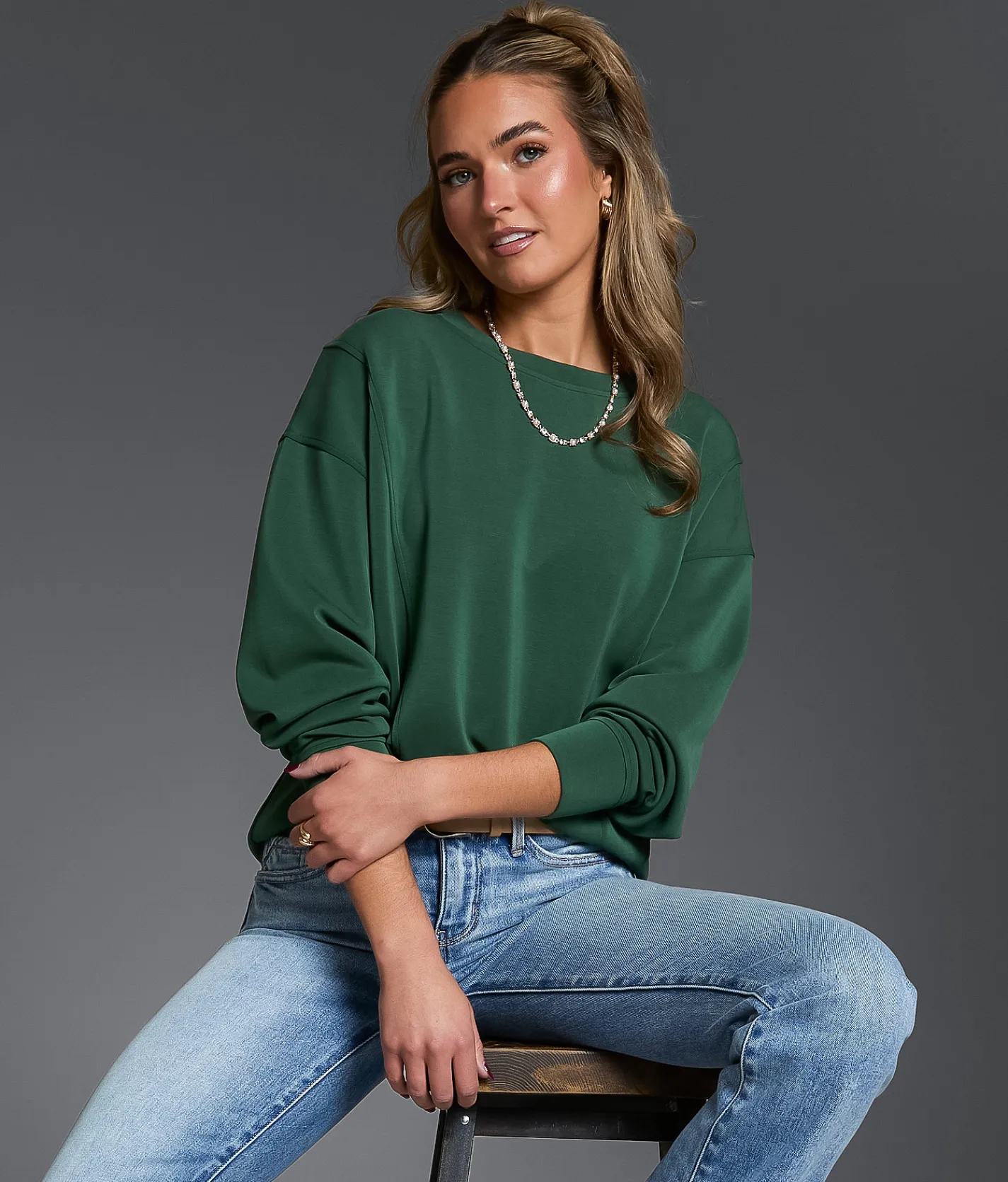 Buckle Black Pieced Seam Pullover Cilantro