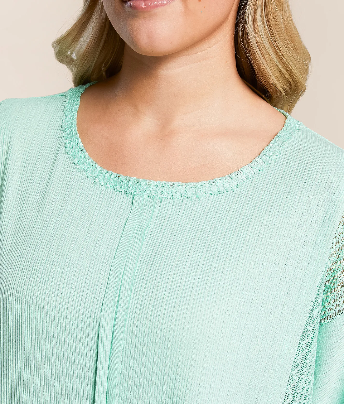 Tops | Daytrip Pieced Top Mint