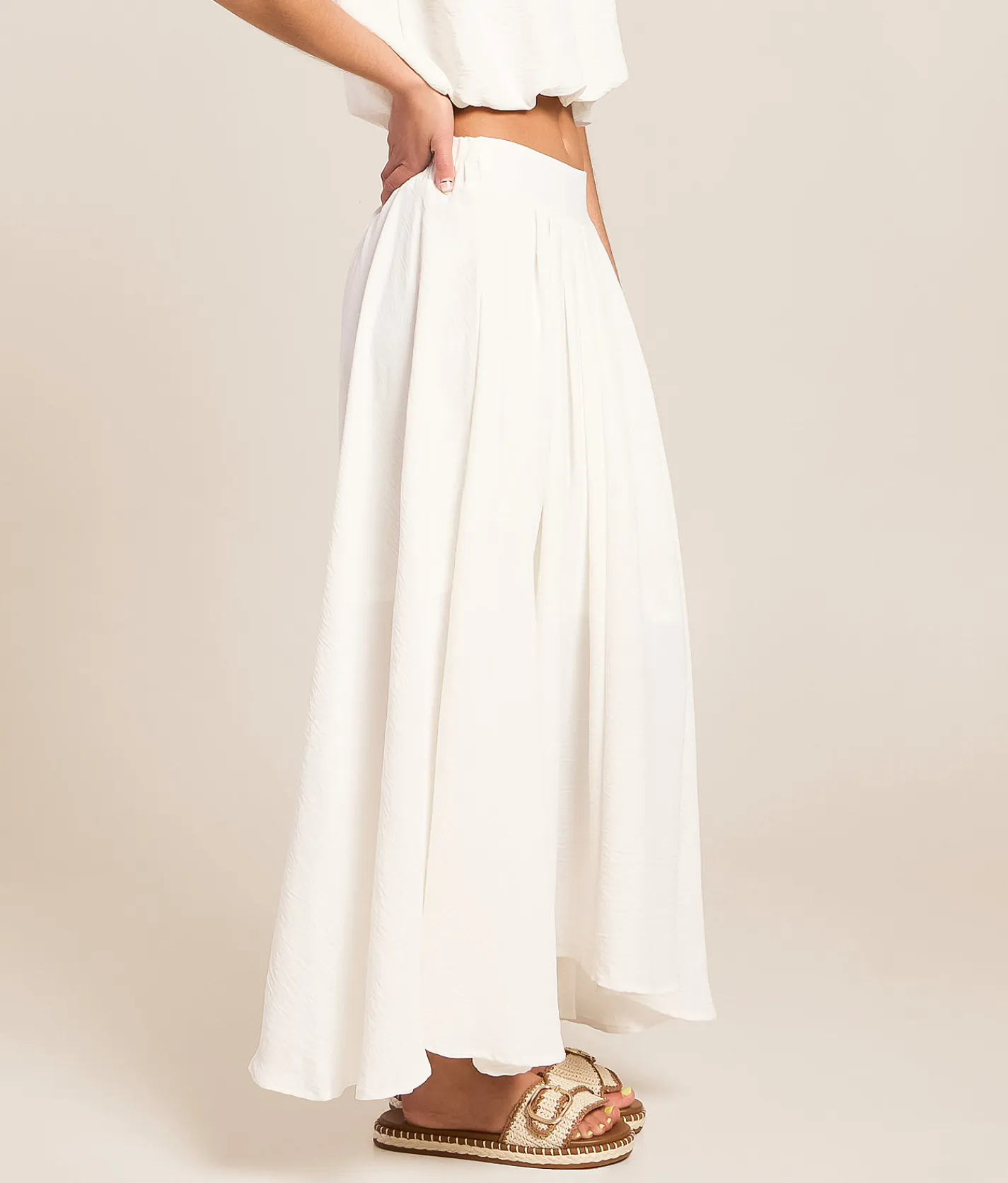 Blu Pepper Pleated Midi Skirt White