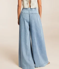 Jeans|Bottoms | CAMELLIA Pleated Wide Leg Trouser Jean Light Wash