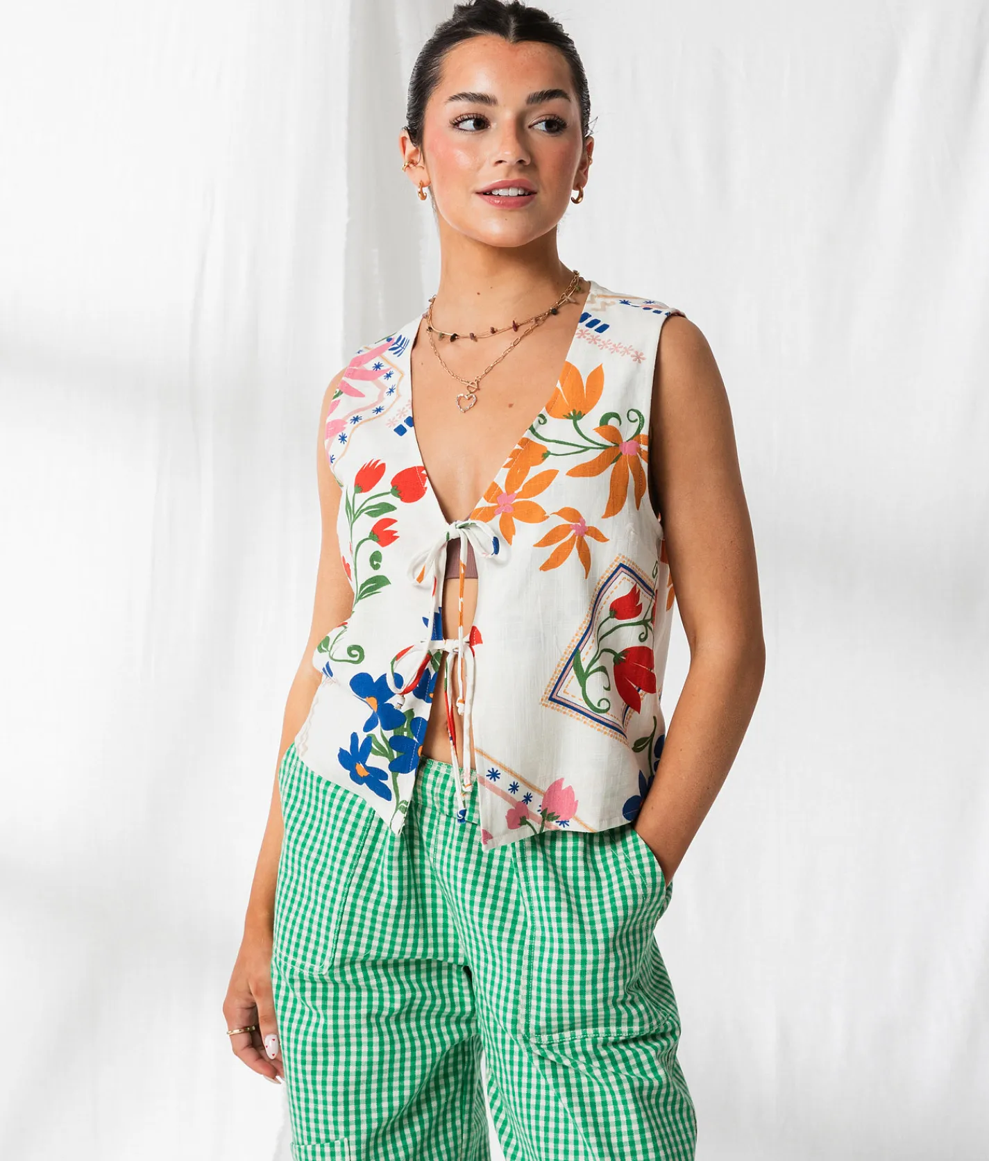 Tops|Coats & Jackets | 33 Coastal Post Card Floral Vest Cream Multi