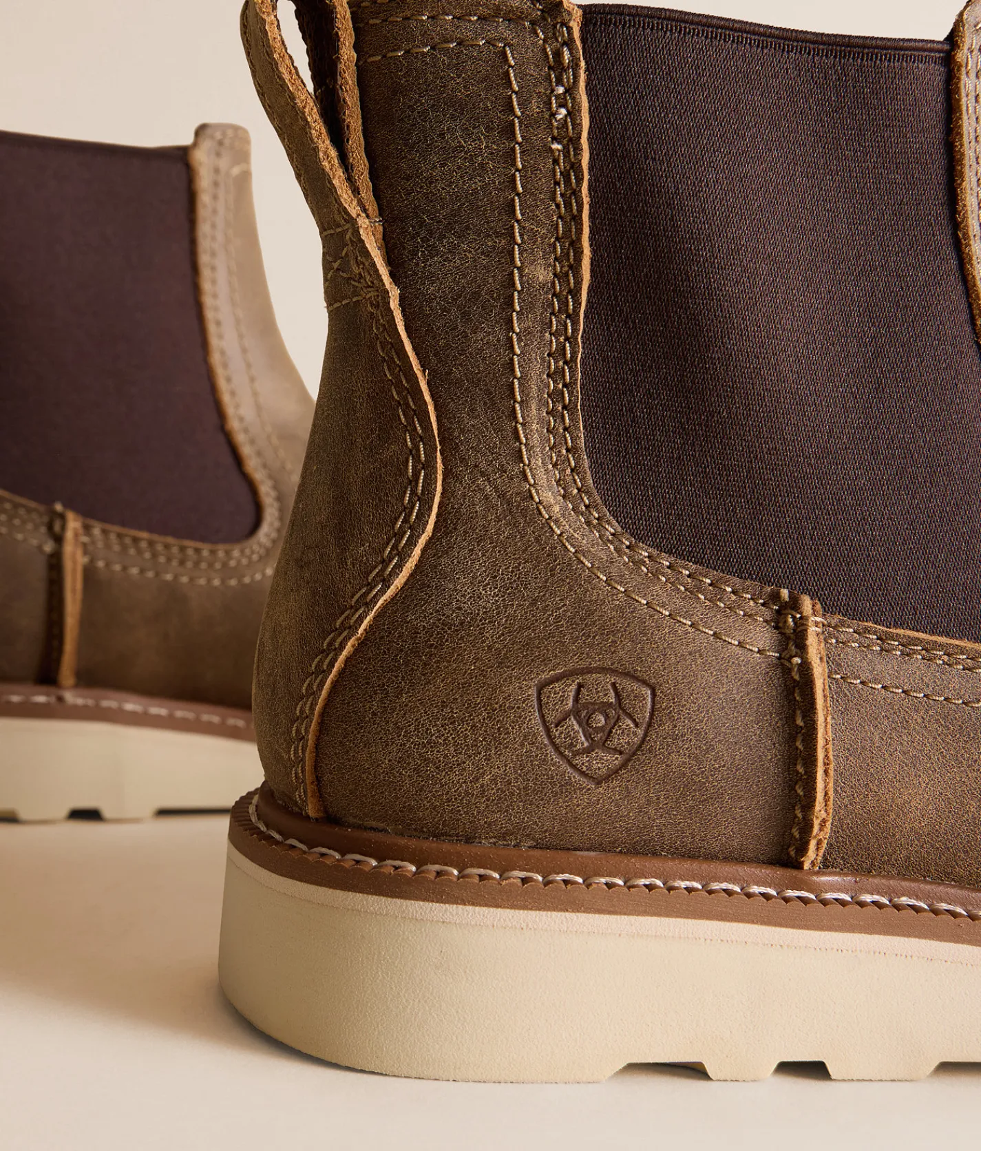 Ariat Rambler Recon Leather Chelsea Boot Brown Bomber Clearance