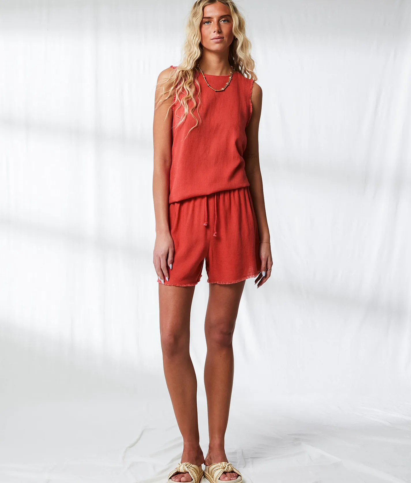 BKE Resort Edit - Frayed Short Cardinal