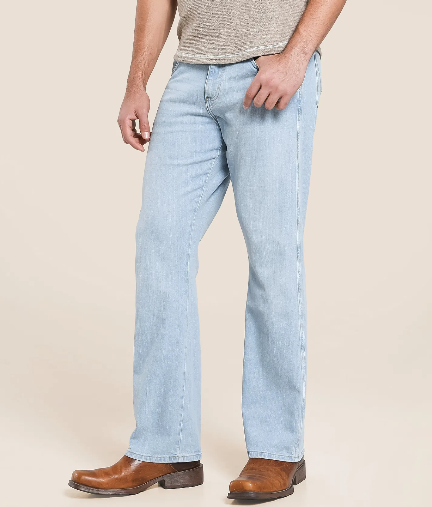 Wrangler® Retro Relaxed Boot Stretch Jean Grant Hot